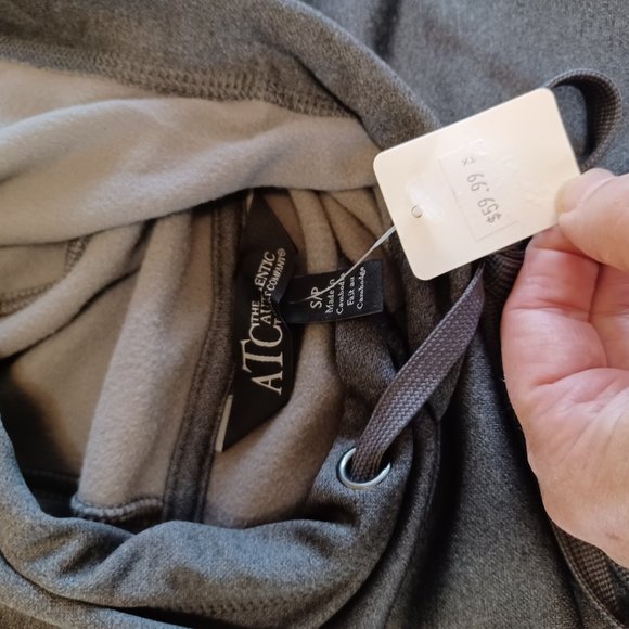 NWOT! Dynasty Made in Canada Grey  Hoodie ( 5228) - Picture 4 of 7